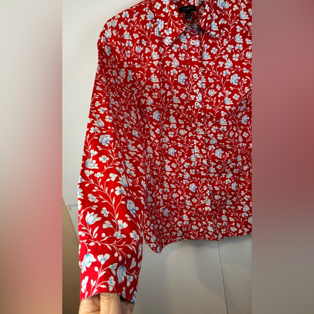 Talbots Floral Button Front Blouse Women’s XS Red White Blue Long Sleeve Classic - Picture 2 of 6